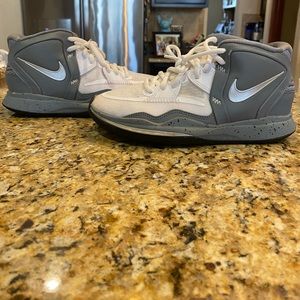 Nike Kyrie Infinity Youth (Smoke Gray) Basketball shoes